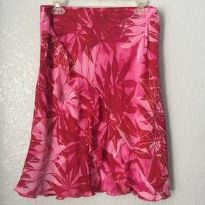 Worthington Flowy Leaf Print Ruffled Skirt (Size 12)